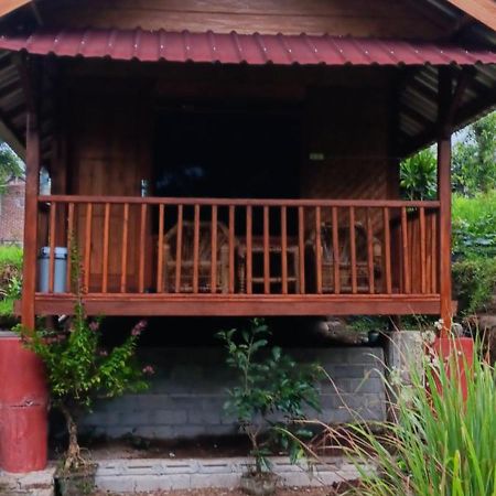 Tetebatu Sunrise Homestay Экстерьер фото